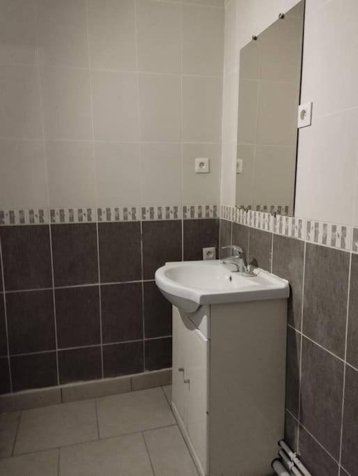 Ferienwohnung Agreable Maison Avec Parking Gratuit Amiens Exterior foto