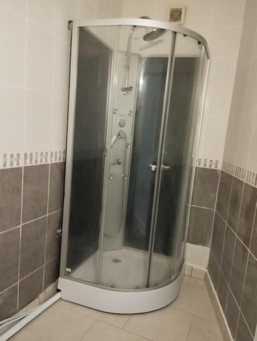 Ferienwohnung Agreable Maison Avec Parking Gratuit Amiens Exterior foto